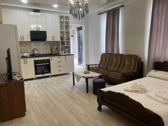 Guesthouse Family Batumi Eksteriør bilde