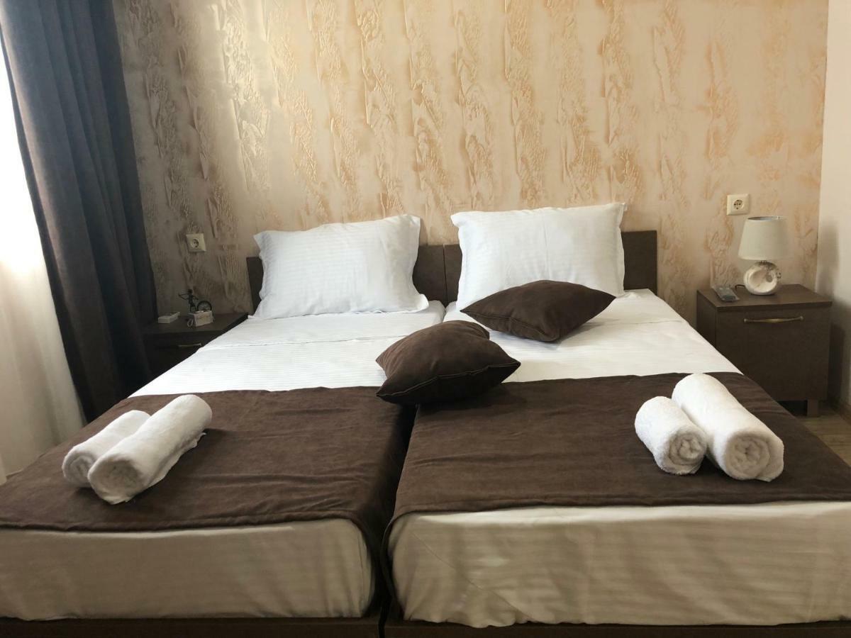 Guesthouse Family Batumi Eksteriør bilde